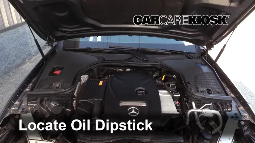 2018 Mercedes-Benz E300 4Matic 2.0L 4 Cyl. Turbo Aceite Controlar nivel de aceite